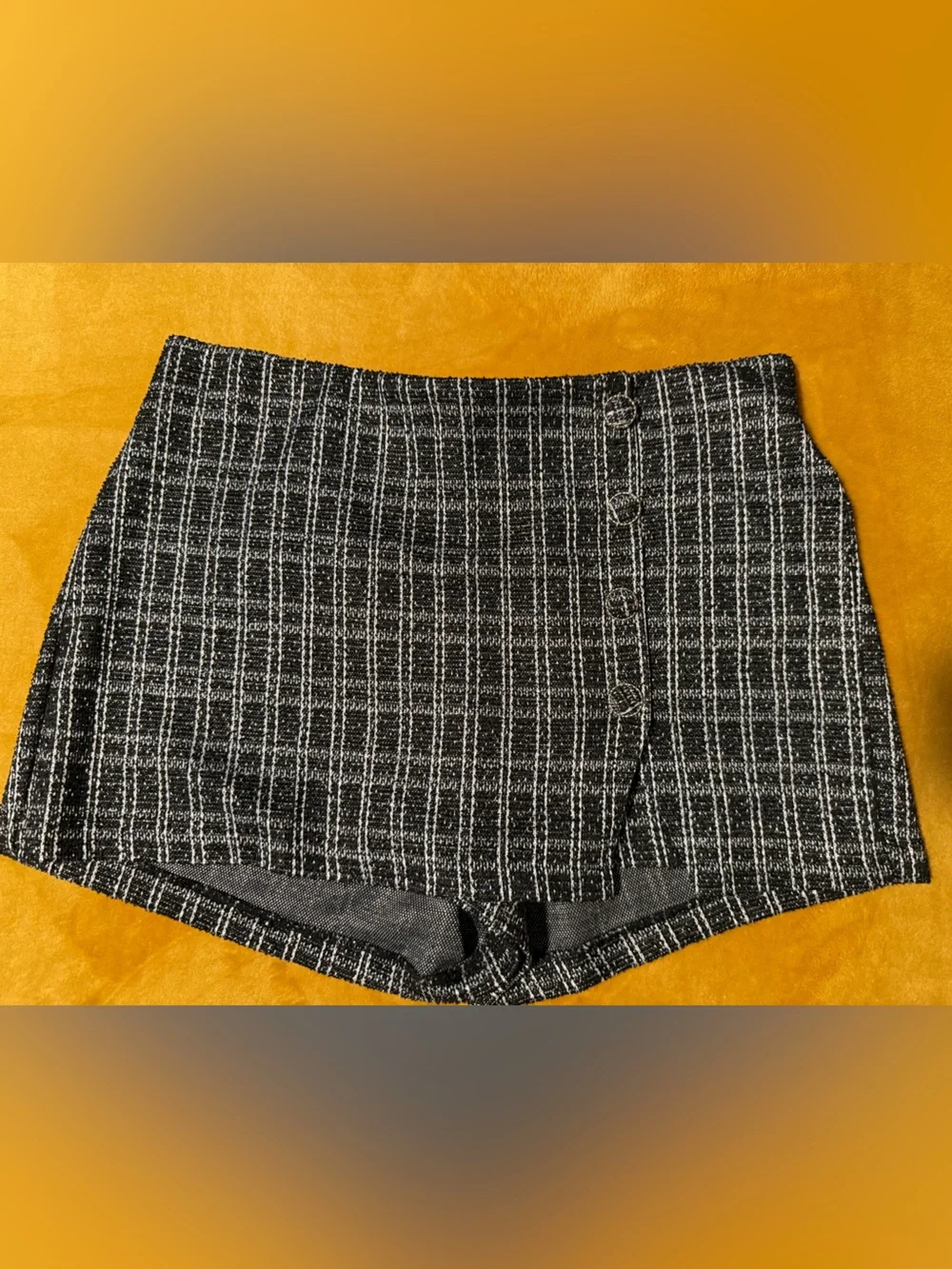 torrid Black & White Plaid Tweed Mini Skort with Side Buttons - Picture 7 of 12